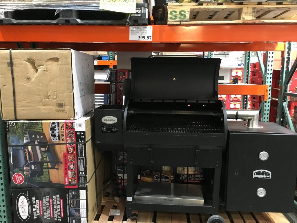 Louisiana Grills LG900 Pellet Grill and Smoker