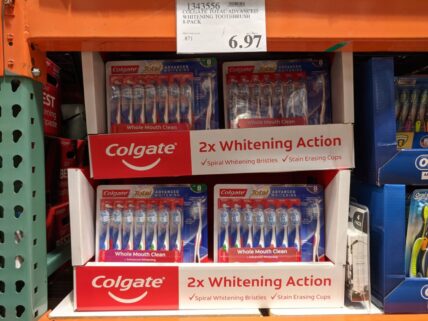ColgateTotalAdvancedWhiteningToothbrush-1343556