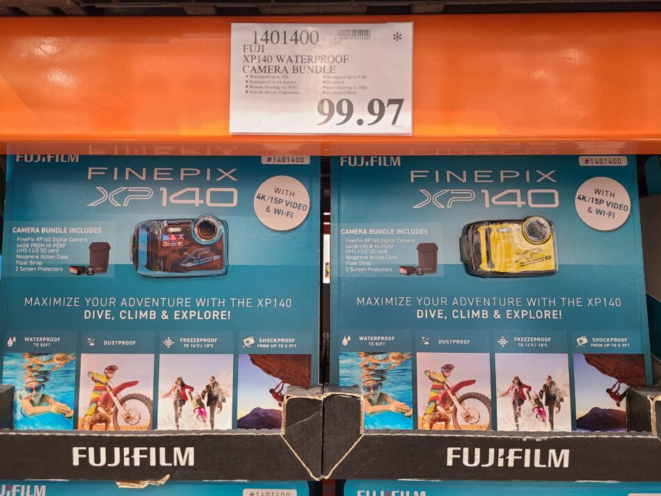 Fuji XP140 Finepix Waterproof Camera Bundle