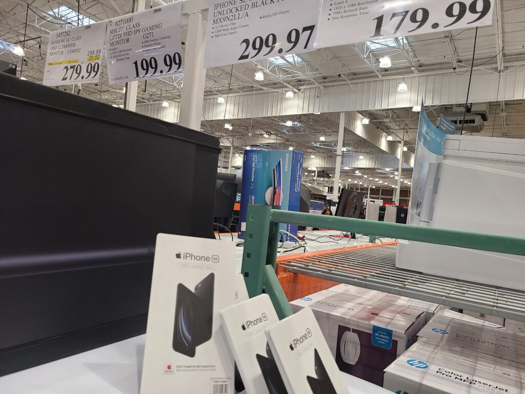 iPhone SE 64GB Unlocked Phone