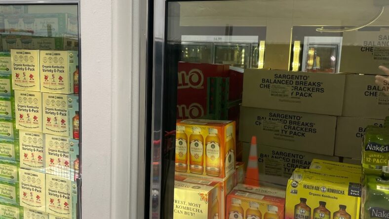 GT-Organic-Gingerade-Kombucha-930641
