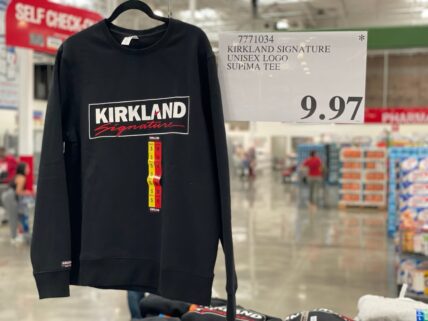 Kirkland-Signature-Unixex-Logo-Supima-Tee-7771034