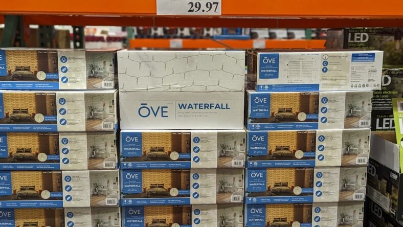 Ove-Waterfall-String-Lights-2020898