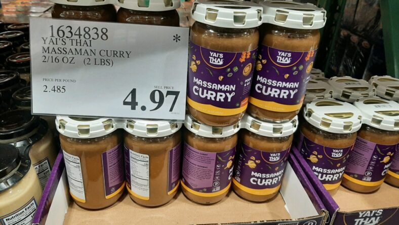 Yais-Thai-Massaman-Curry-1634838