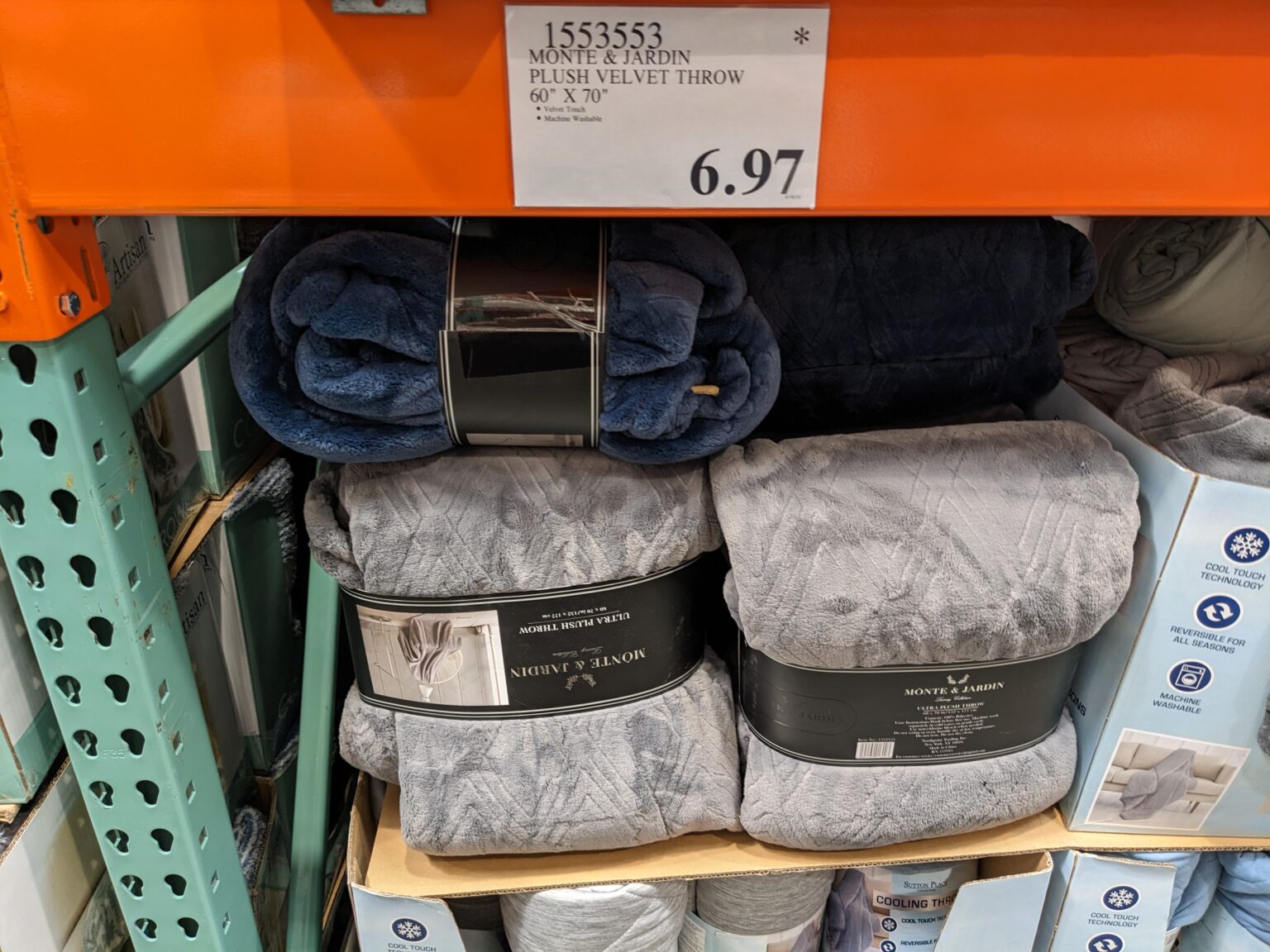 Monte & Jardin Plush Velvet Throw 60"x70"