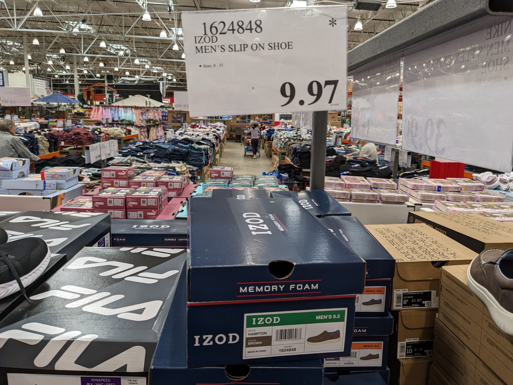 IZOD Men's Slip On Shoe