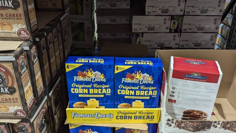 Famous Dave's Corn Bread Mix 4-pack-913963-Livermore, CA