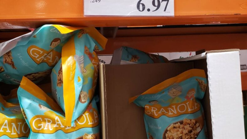 Grandma-Emily-Almond-Vanilla-Granola-1736493