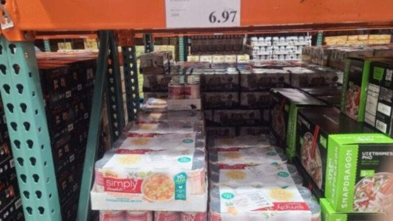 Campbell&rsquo;s Simply Chicken Noodle Soup Costco97