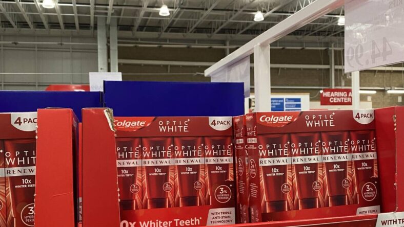 Colgate-Optic-White-Renewal-Toothpaste-1748814