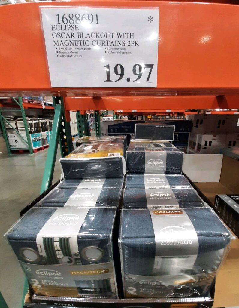 Eclipse Oscar Blackout with Curtains