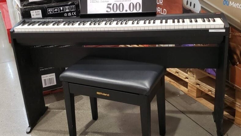 Roland-FRP2-ACR-Digital-Piano-Bundle-1747971-Fontana-CA