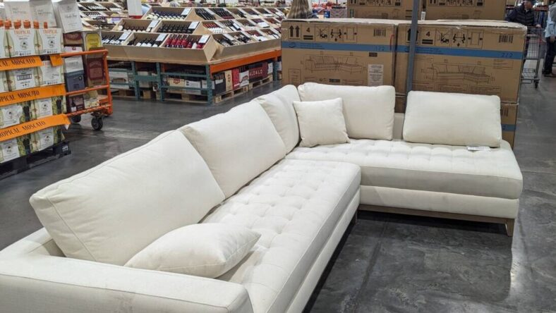 Gilman-Creek-Bryor-Fabric-Sectional-With-Wood-Base-1695623-Hoover, AL