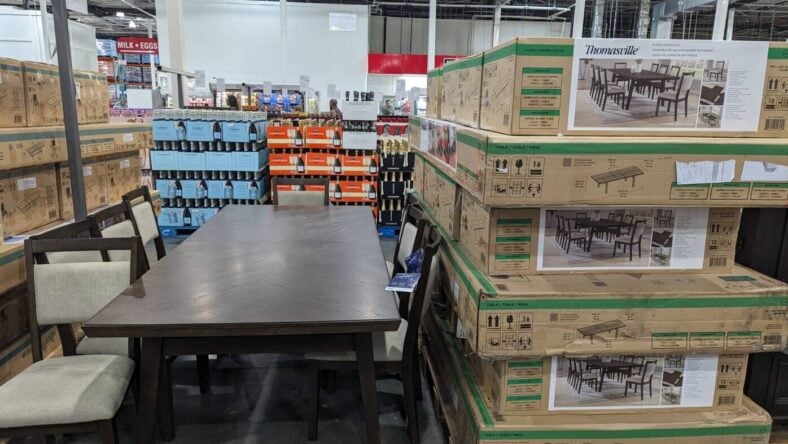 Thomasville-Anacortes-9pc-Dining-Set-1695472-Hoover, AL