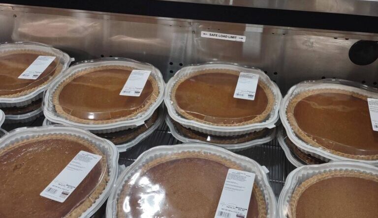 SellTheSizzle--007 via Reddit, Costco, Pumpkin Pie