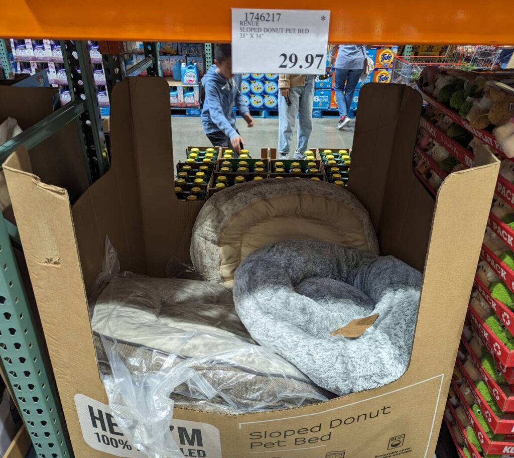 Renue Sloped Donut Pet Bed - Costco97.com