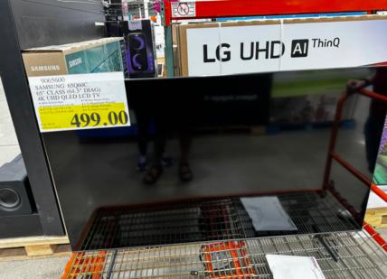 Samsung-65-Q60C-65-Class-(64.5 DIAG)-4K-UHD-QLED-LCD-TV-9065600-Riverhead, NY