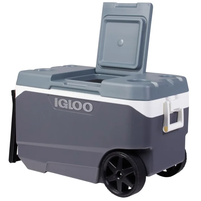 Igloo MaxCold Latitude 90-quart Roller Cooler