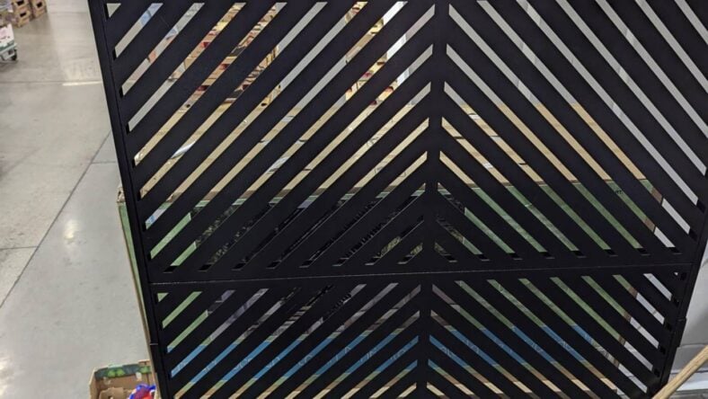 Metal-Patio-Privacy-Screen-1713621-Concord, CA-min