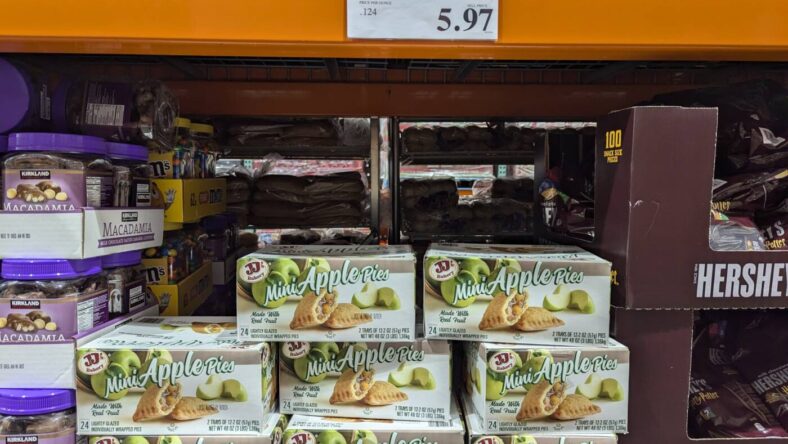 JJ's-Bakery-Mini-Apple-Pies-24ct-2oz-1847184-Livermore, CA