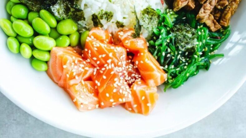 Quinoa and Salmon Bowls Unsplash