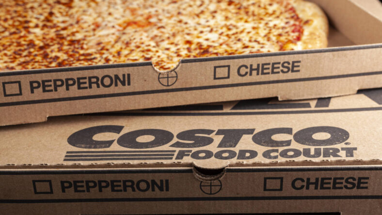 best Costco party foods: Costco pizza