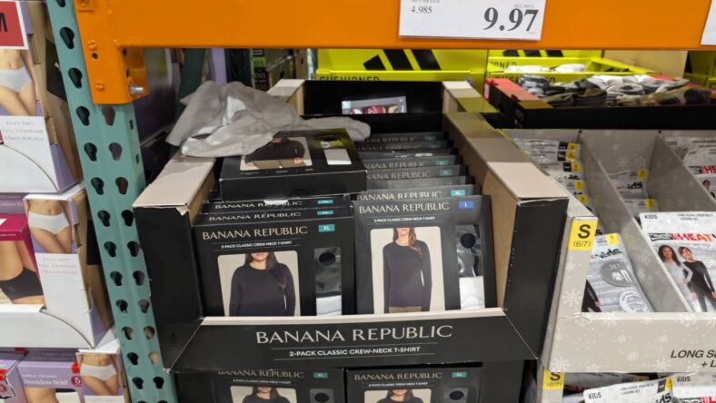 Banana Republic Ladies Long Sleeve Crew Neck -1728291-Livermore, CA