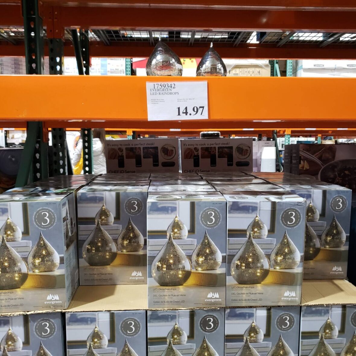 Evergreen LED Raindrops-1759342-Azusa, CA