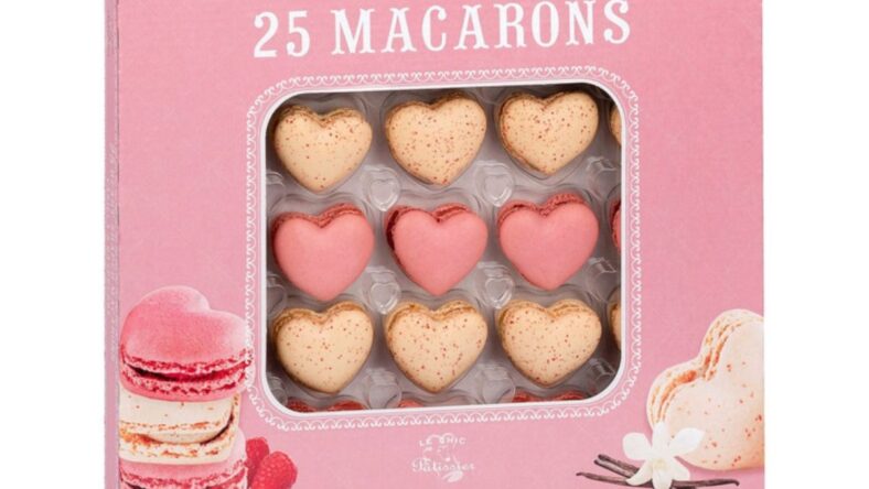 La Chic Patissier Heart Macaron