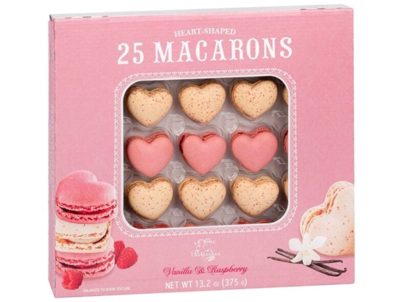 La Chic Patissier Heart Macaron