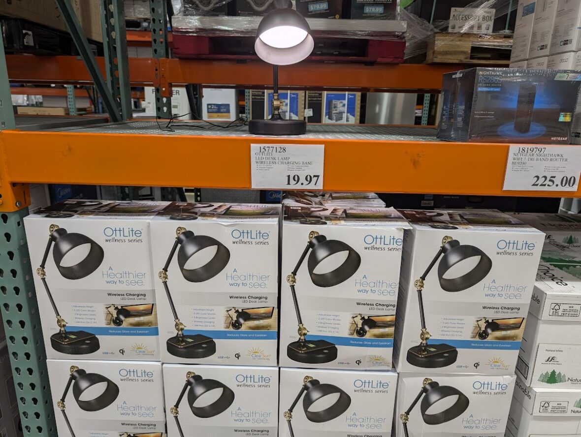 Ottlite-LED-Desk-Lamp-Wireless-Charging-Base-1577128