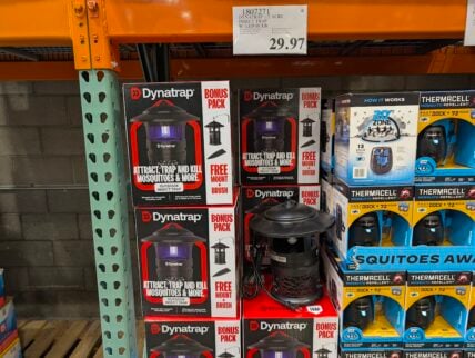 Dynatrap-Half-Acre-Insect-Trap-With-LED-Bulb-1807271