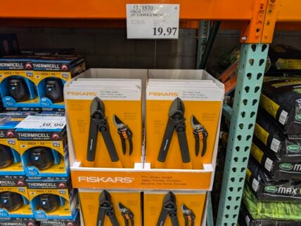 Fiskars-2PC-Lopper-And-Pruner-1713570
