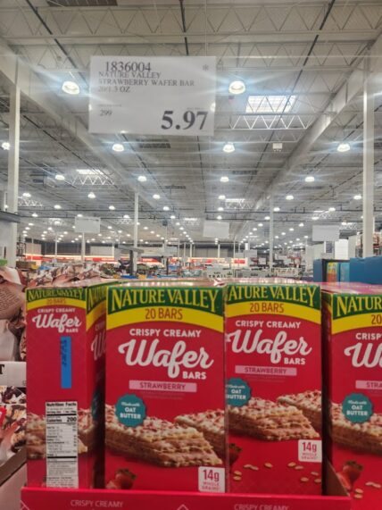 Natures-Valley-Strawberry-Wafer-Bar-1836004