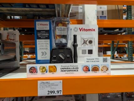 Vitamix-Venturist-Pro-Blender-With-Self-Detect-2561882