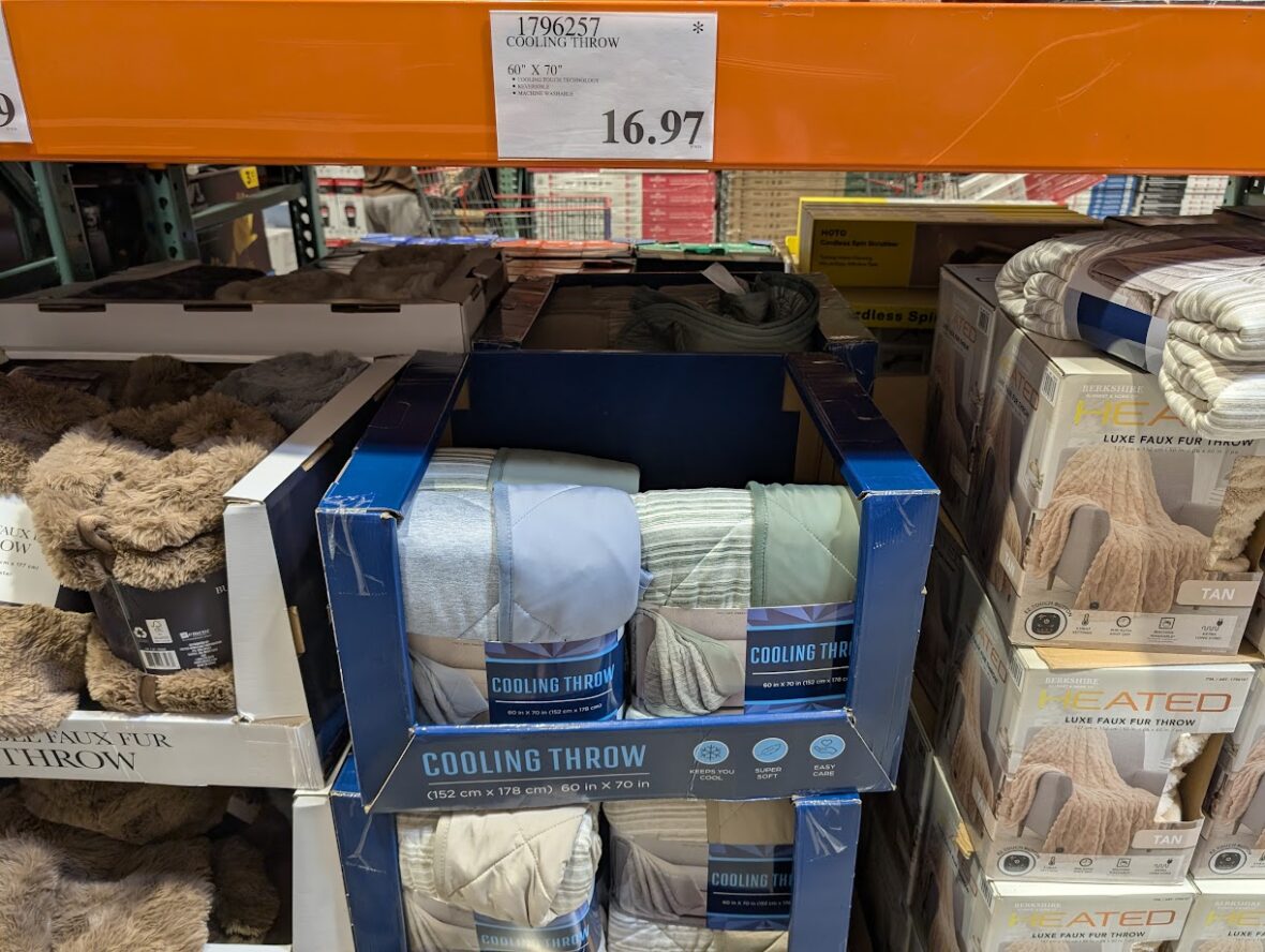 Cooling-Throw-1796257