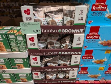 Heavenly-Hunks-Organic-Brownie-1834186