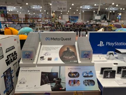 Meta-Quest-3S-Bundle-256GB-Headset-With-Case-N-Batman-Arkham-Shadow-1773500