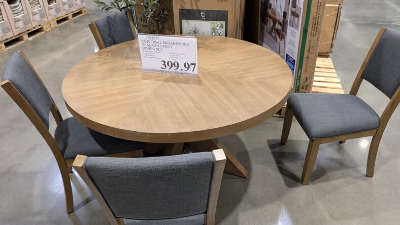 Universal-Broadmoore-Zealand-5-Piece-Dining-Set-1752657