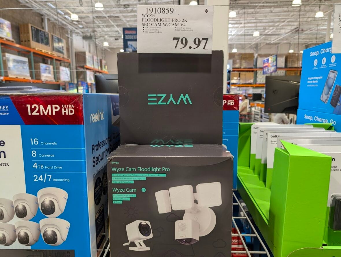 Wyze-Floodlight-Pro-2K-Sec-Cam-With-Cam-V4-1910859