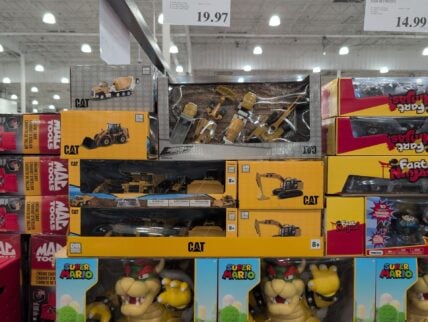 1:64 Cat Diecast Assortment • Yellow: Truck, Tractor, • Excavator, Wheel Loader at Costco
