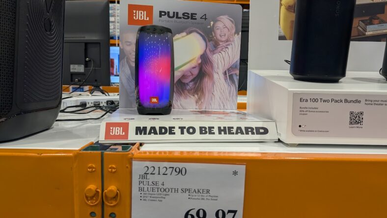 JBL-Pulse-4-Bluetooth-Speaker-2212790