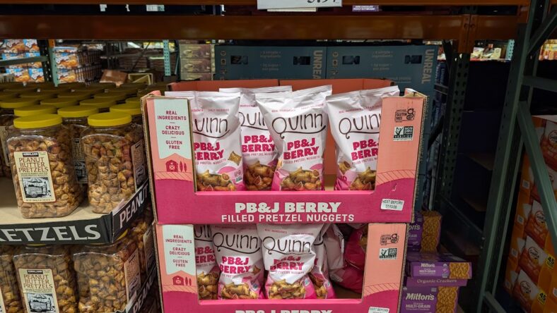 Quinn-Peanut-Butter-N-Jelly-Filled-Pretzels-1969514