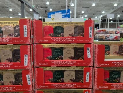 Chốcovia Dubai Style Variety Pack 14.1 Gunces at Costco