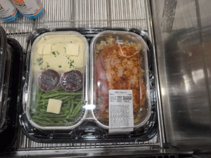 Turkey Dinner Kit W/ Stuffing & Gravy Per Lb • 1/2 Bnls Turkey Breast at Costco