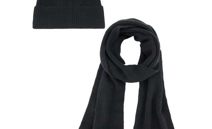DKNY Women&rsquo;s Cashmere Scarf & Hat