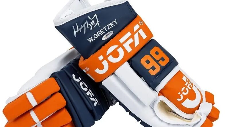 Wayne Gretzky Autographed Hockey Gloves