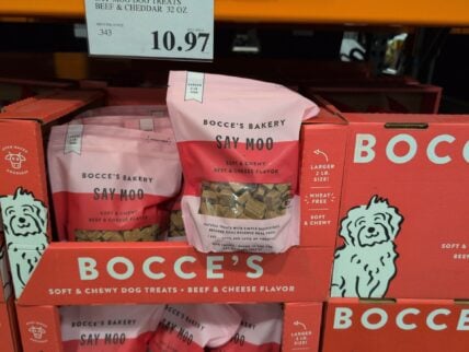 Bocce's Bakery Say Mo0 Dog Treats Beef & Cheddar 32 0z at Costco