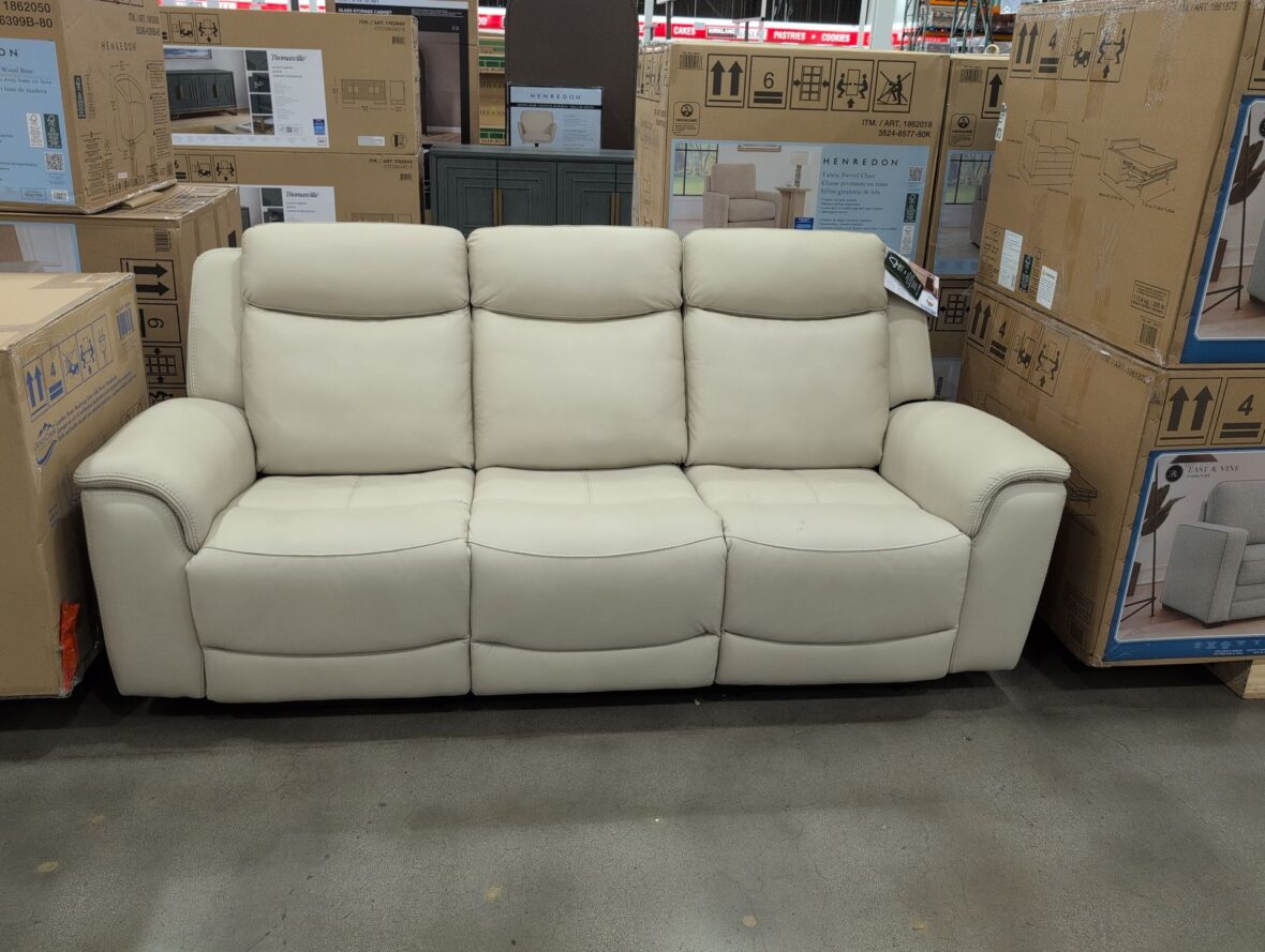 Gilman Creek Sanders Leather Power Sofa W/power Headrests • 2 Power Recliners with at Costco