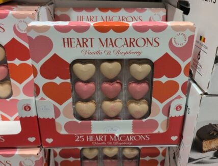 Le Chic Patissier Heart Macaron at Costco